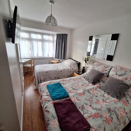 Harrow B & B Luaran gambar