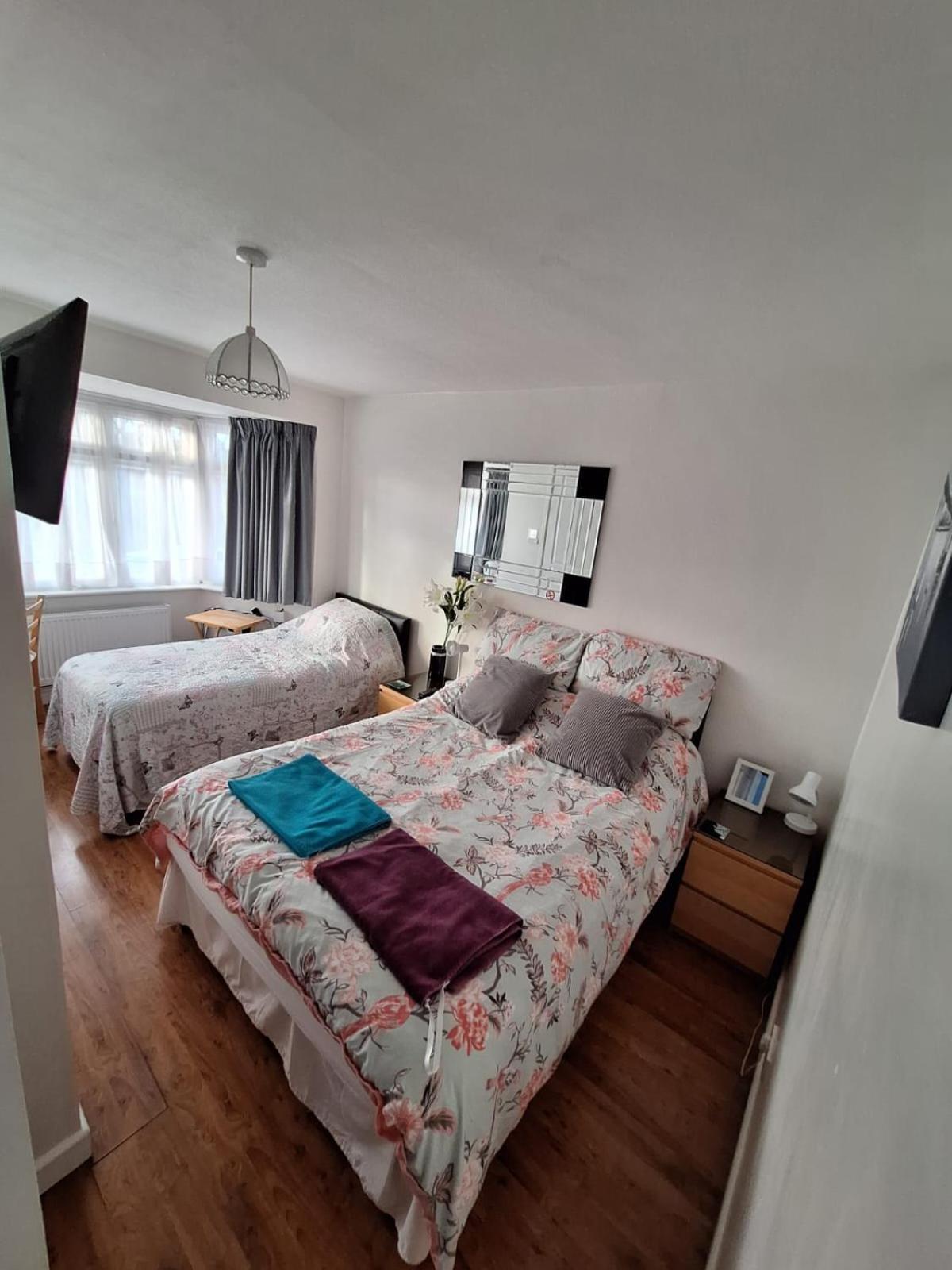 Harrow B & B Luaran gambar